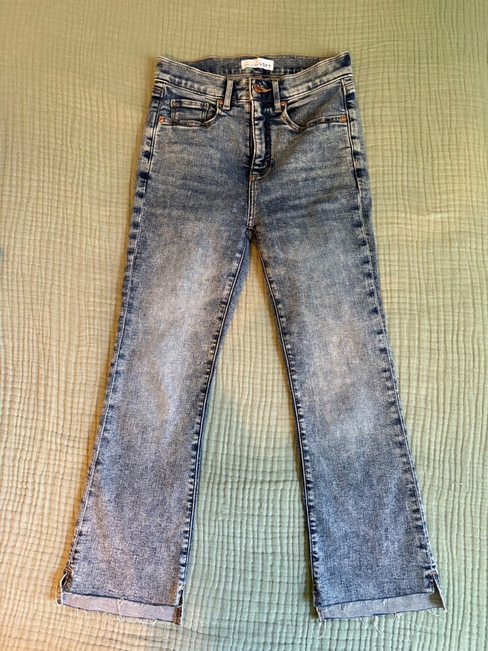 LOFT The Kick Crop Jeans Women's 27 Petite High Rise Raw Hem Medium Wash